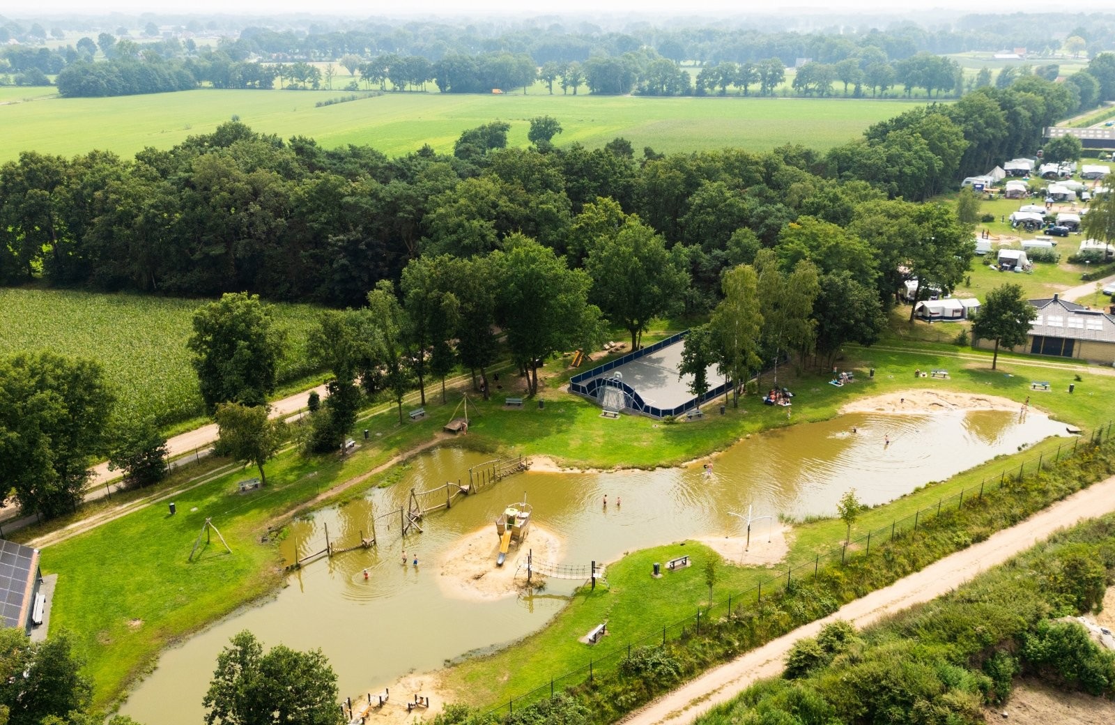 Camping met zwemplas overijssel